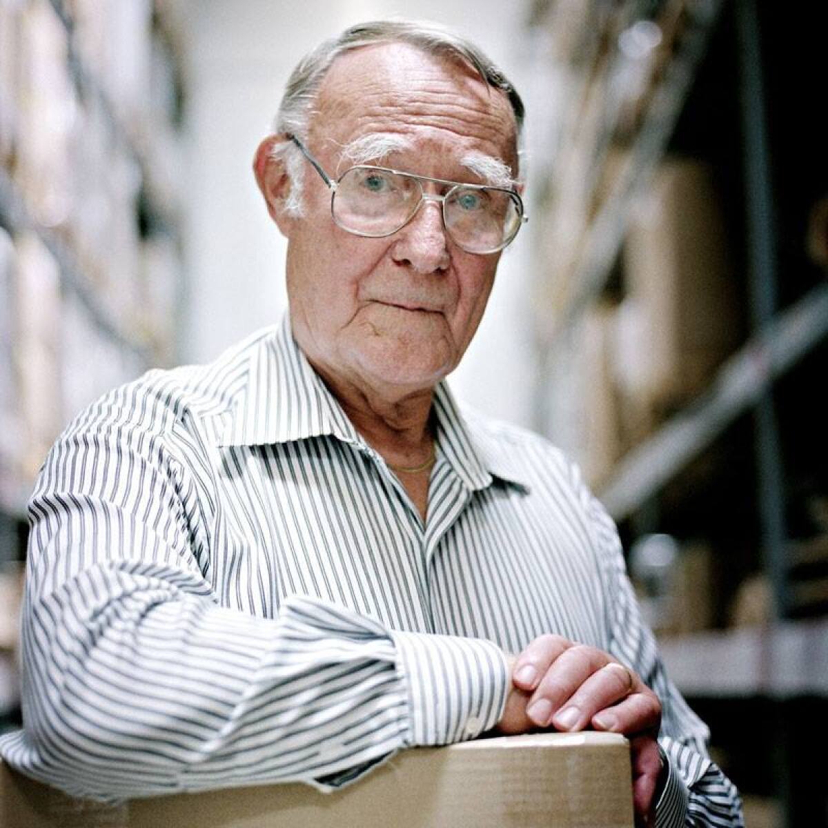 Ingvar v samoobsluznom sklade IKEA 2007