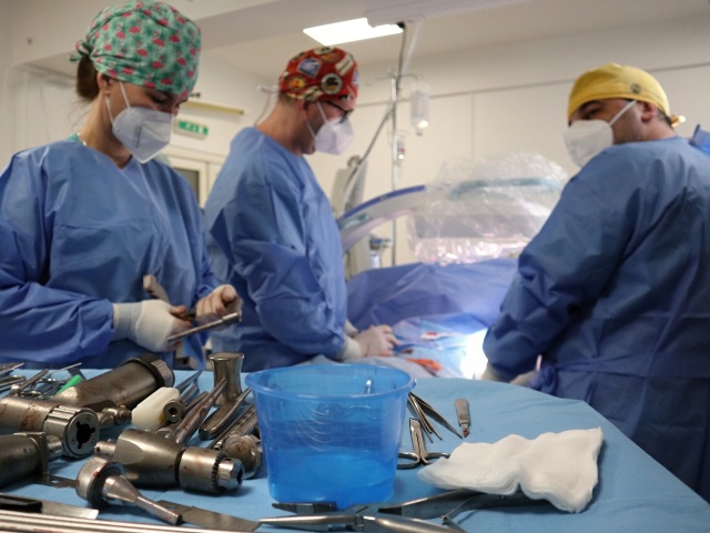 Operácia / Lekár / Doktor / Nemocnice /