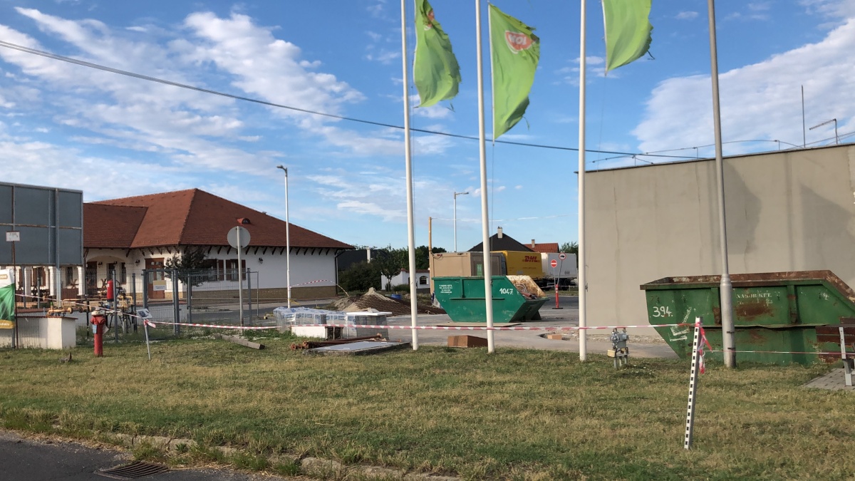 pumpa čerpačka Rajka MOL