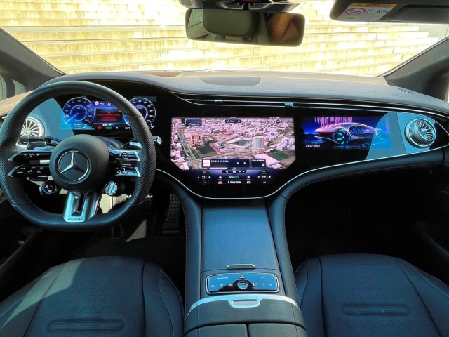 Mercedes-Benz EQE 43 AMG - test 2022