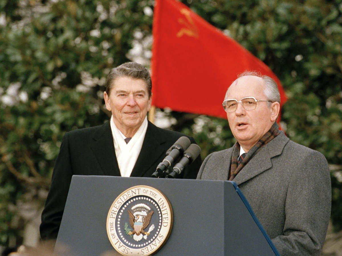 Gorbačov, Reagan