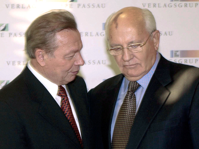 Rudolf Schuster, Michail Gorbačov,