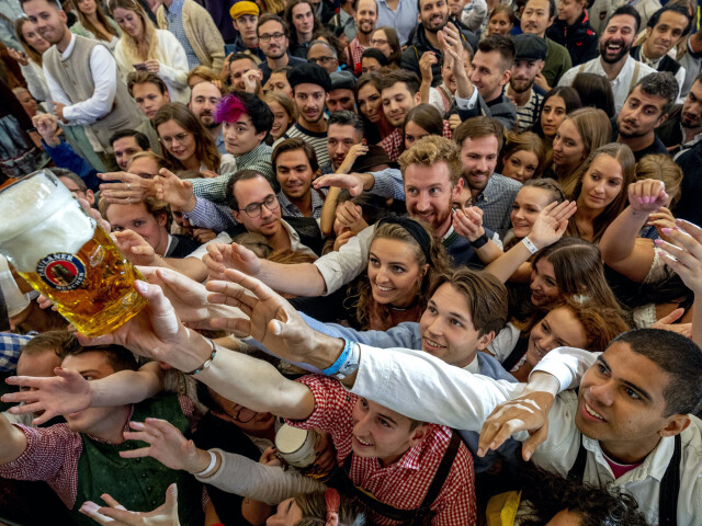 Nemecko, Mníchov, Oktoberfest, otvorenie