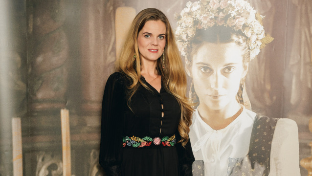 Speváčka Veronika Rabada naspievala titulnú pieseň ku filmu Piargy.