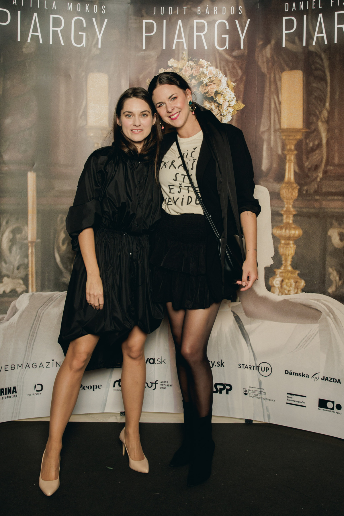 Herečky Judit Bárdos (vľavo) a Kristína Tormová. 