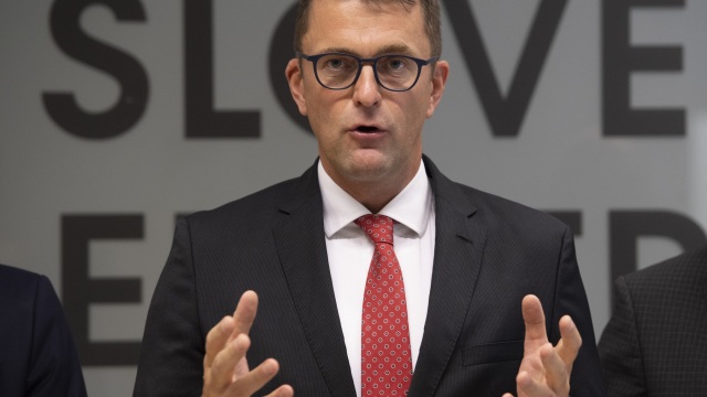 Na snímke generálny riaditeľ Slovenských elektrární a.s., Branislav Strýček počas tlačovej konferencie k 3. a 4. bloku jadrovej elektrárne Mochovce (EMO).