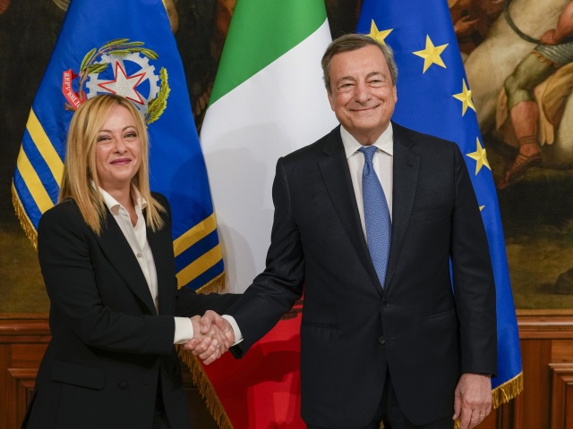 Mario Draghi / Giorgia Meloniová /
