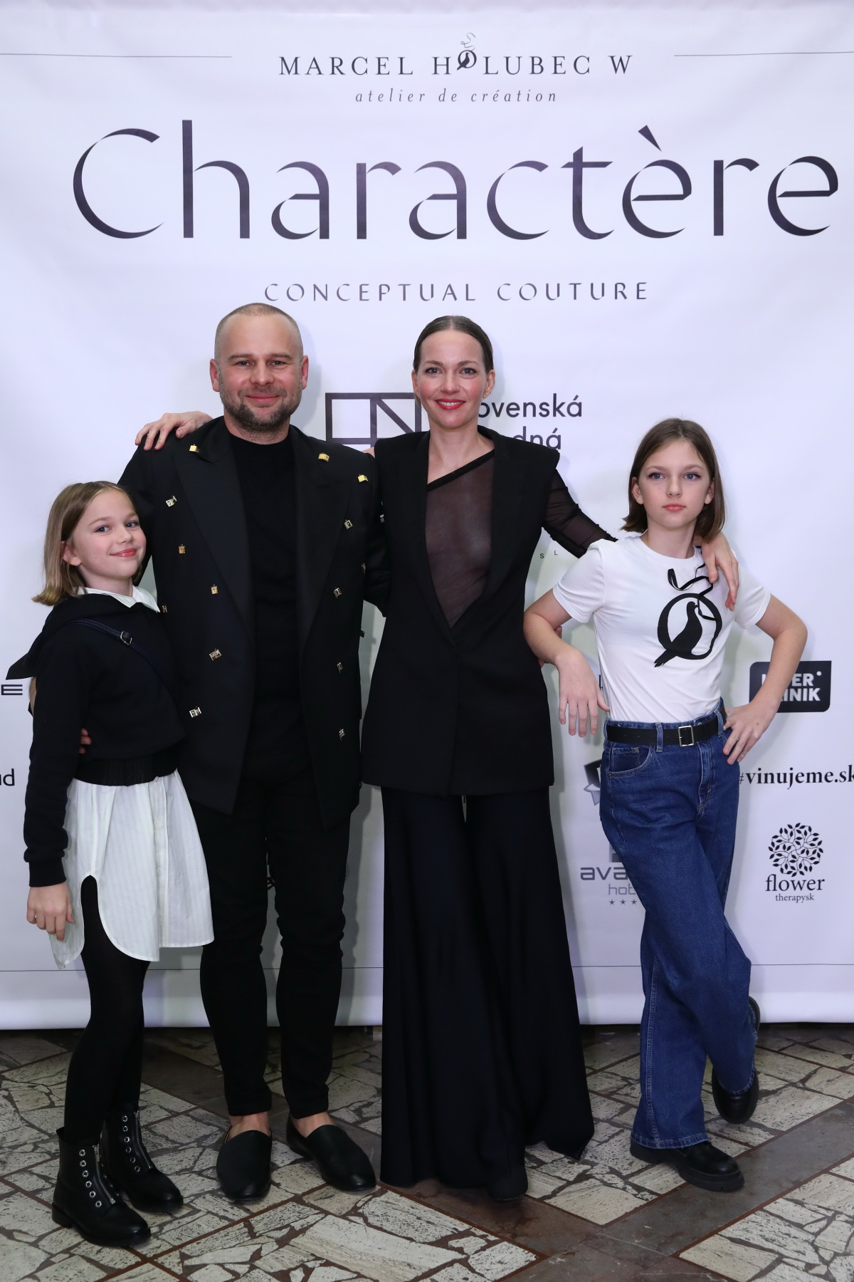 Marcel Holubec s grafickou dizajnérkou Mikinou Dimunovou
