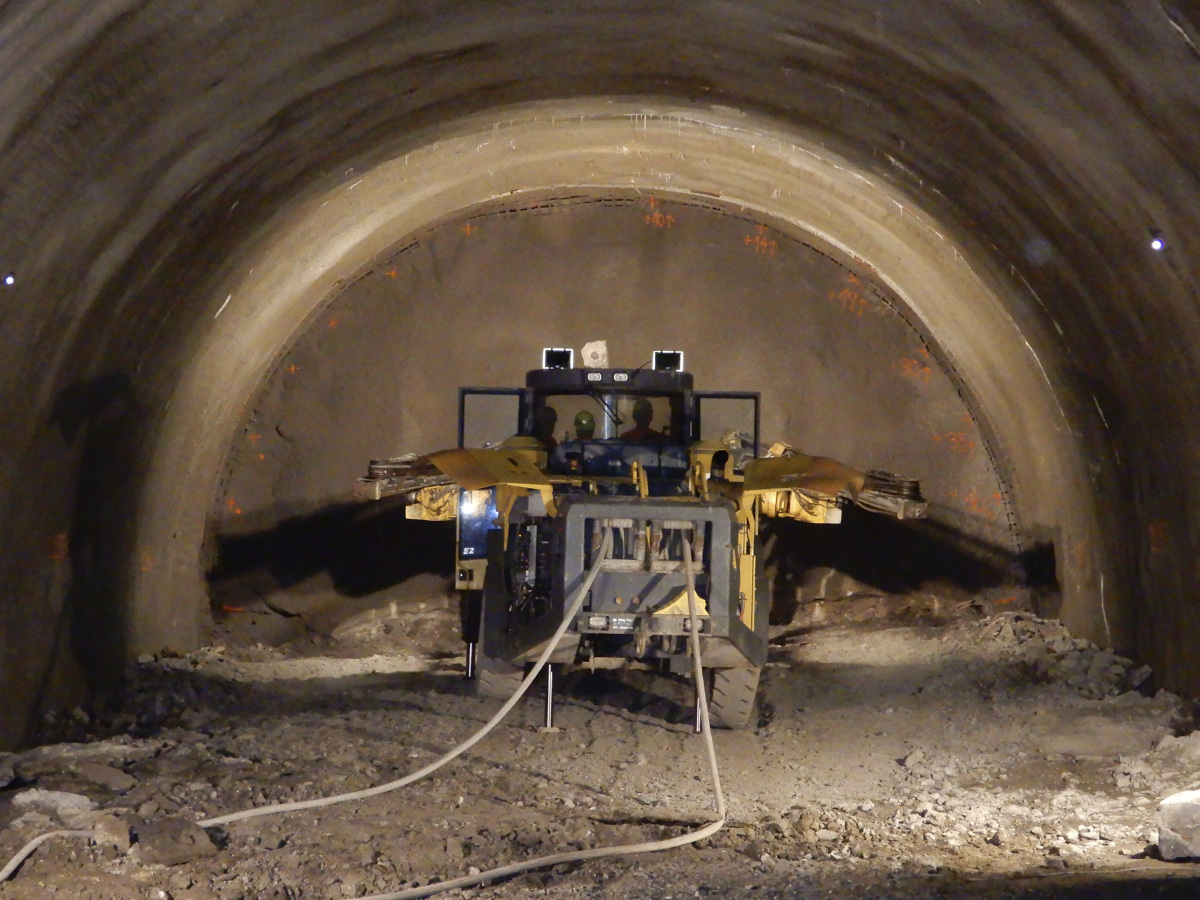 SR tunel Čebrať razenie začatie prác ZAX