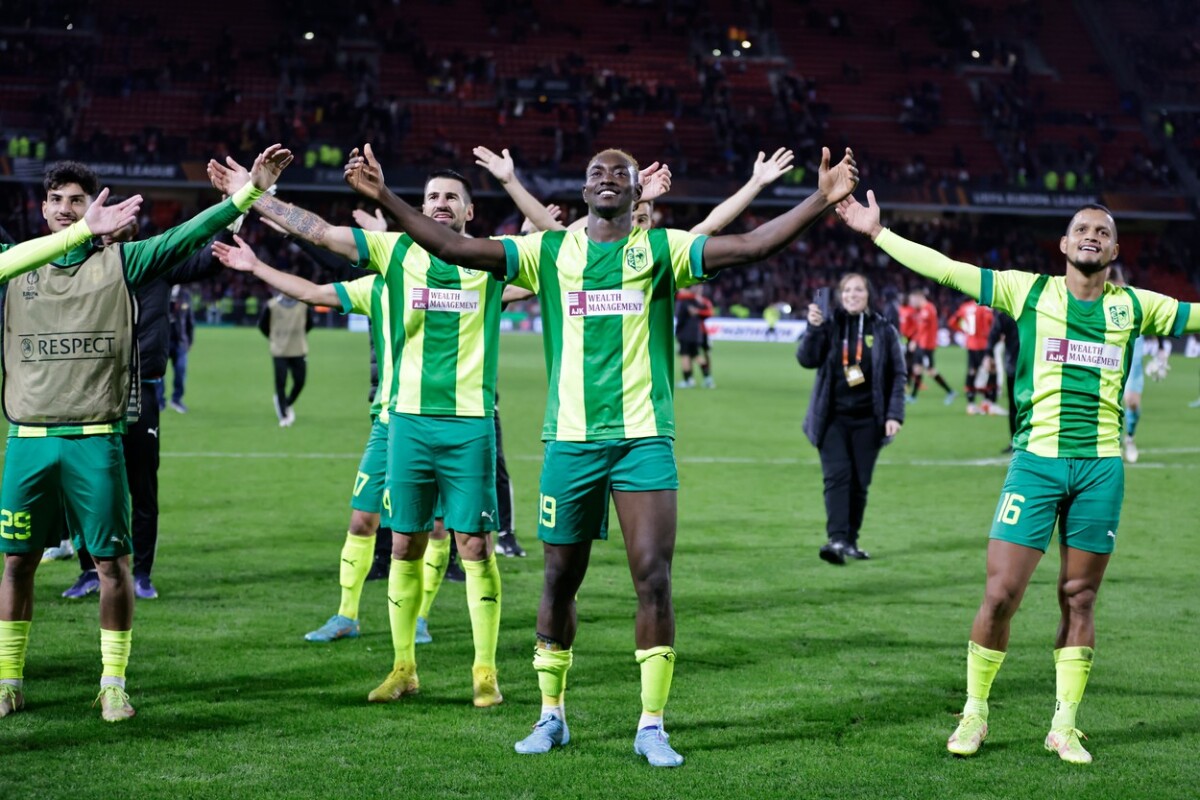 AEK Larnaca 1