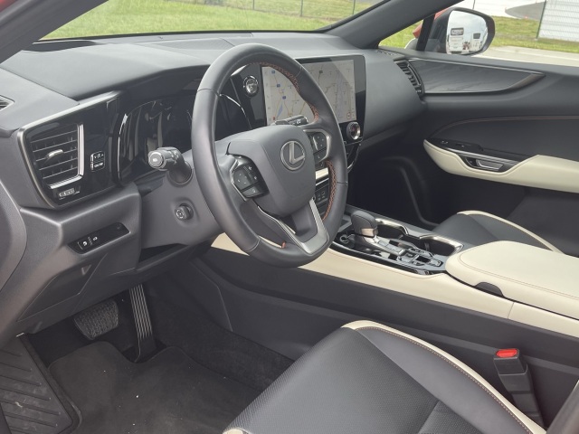 Lexus NX 450h+ (2022)