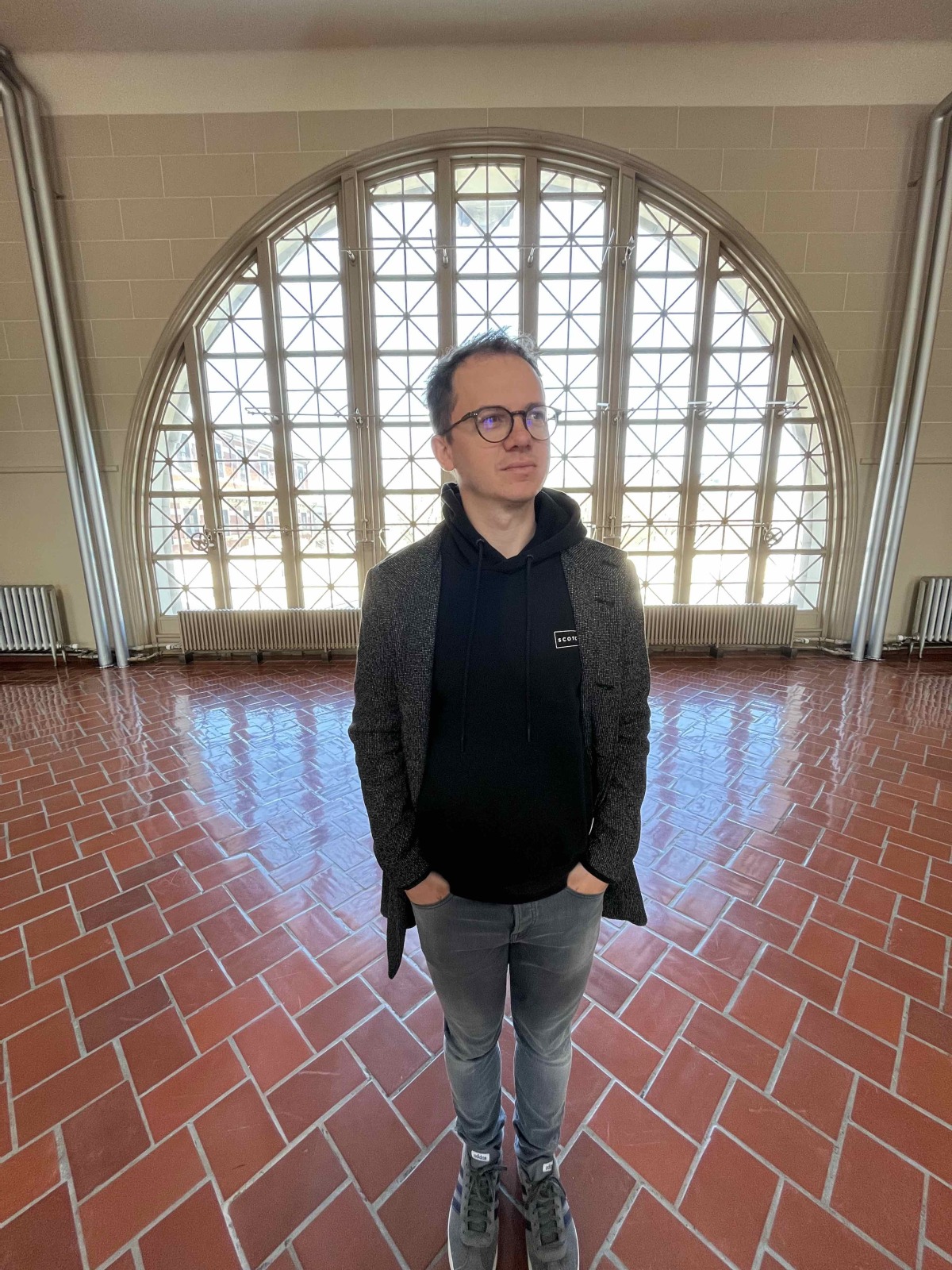 Milan Čupka, Ellis Island, USA, Amerikáni