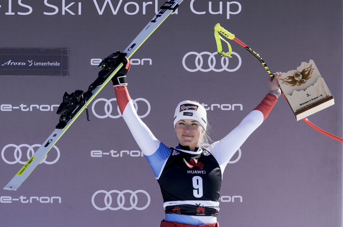 7. Lara Gutová-Behramiová
