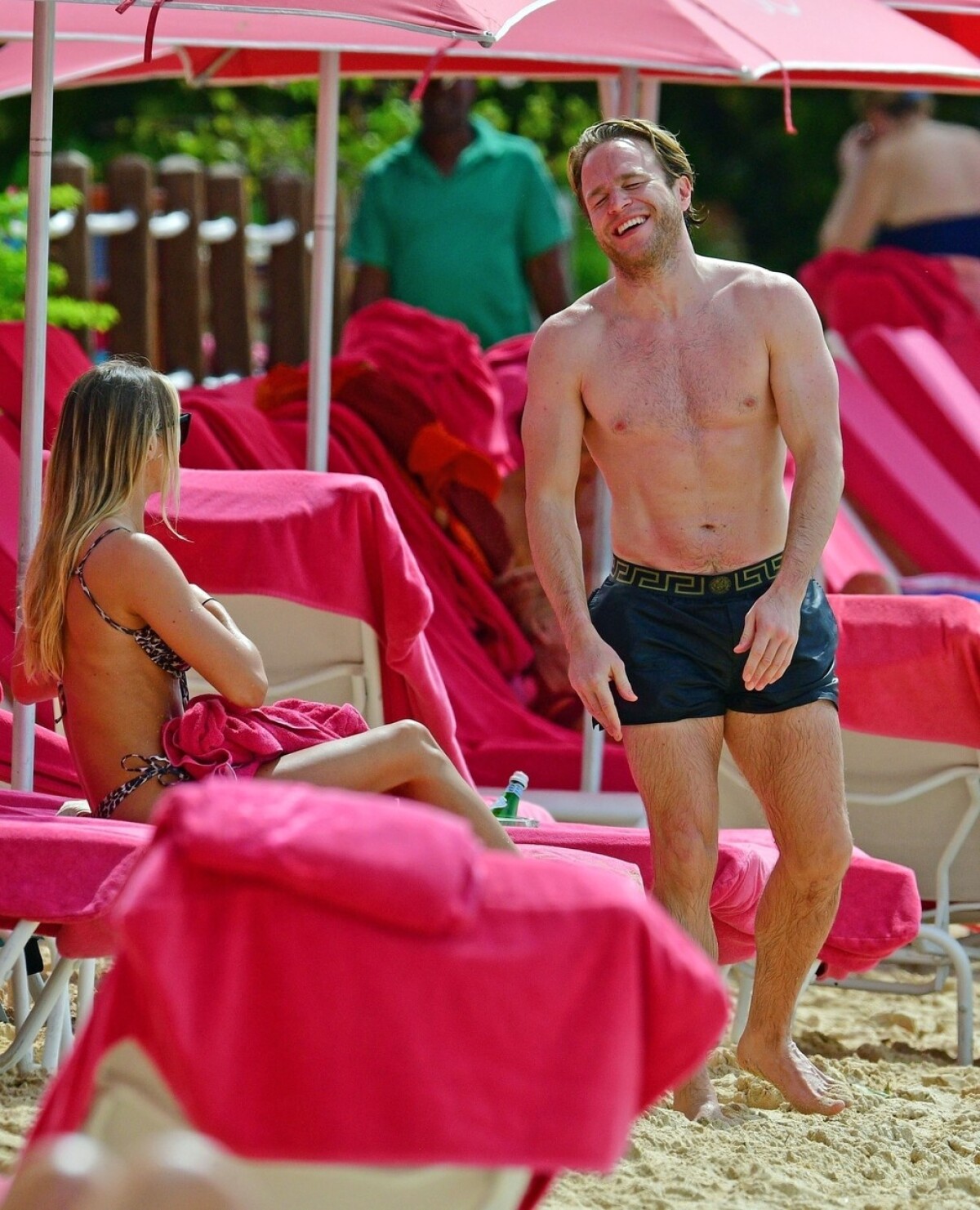 Olly Murs, Amelia Tank