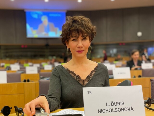 Lucia Ďuriš Nicholsonová