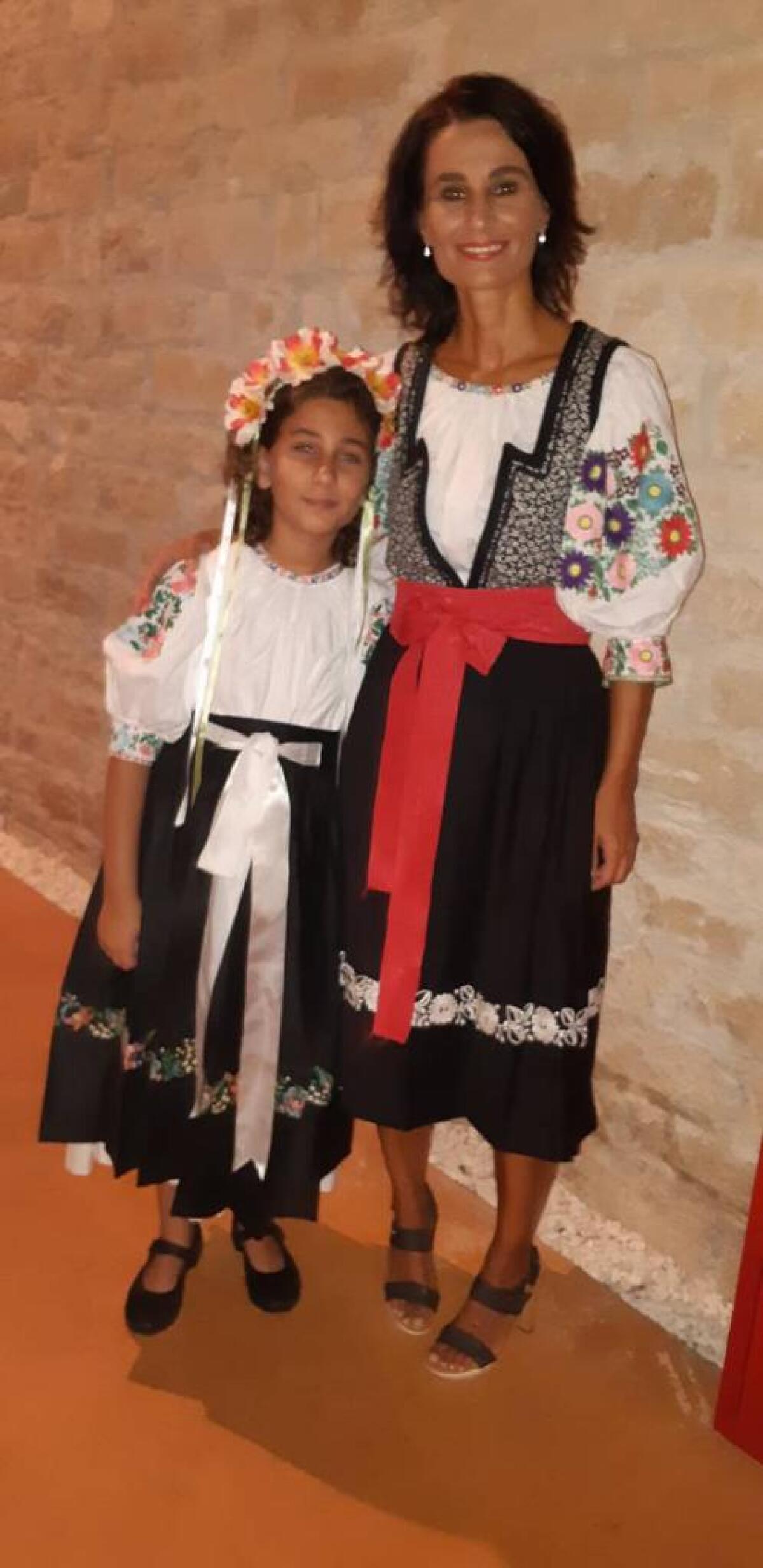 Ajini-kroj