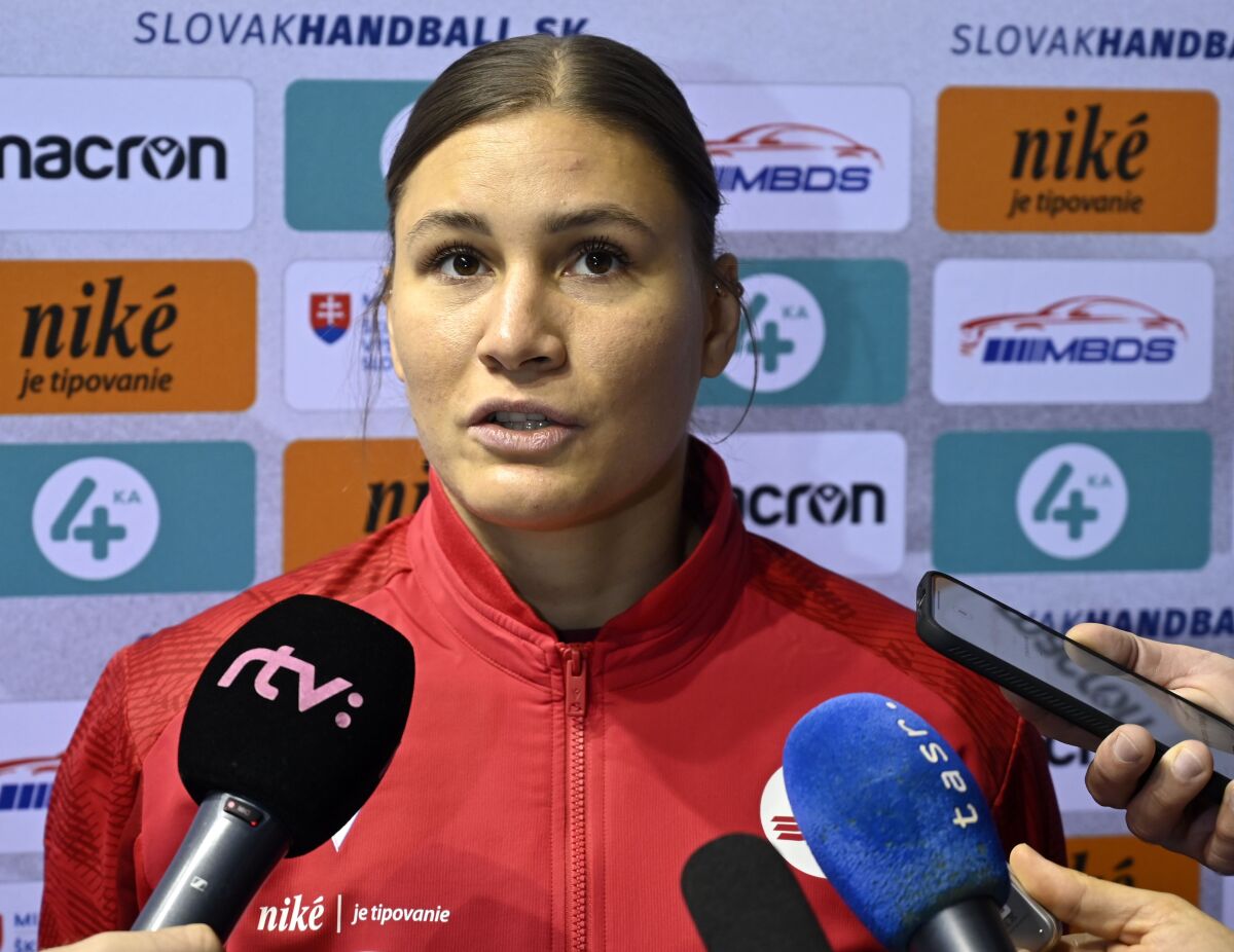 03. Karin Bujnochová
