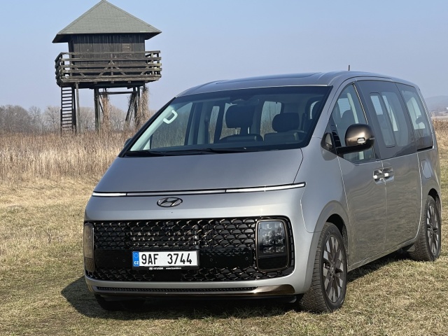 Hyundai Staria 2,2 CRDi 4x4 (2023)