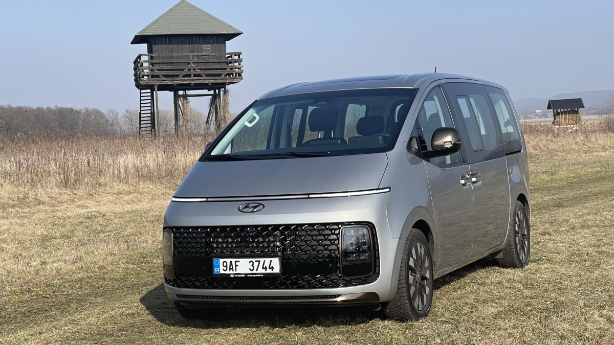 Hyundai Staria 2,2 CRDi 4x4 (2023)