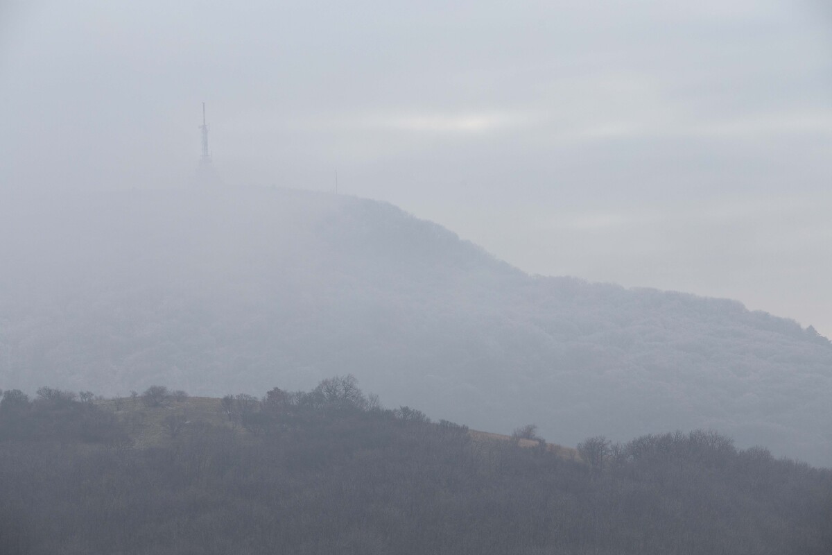 Pyramida, vysielac