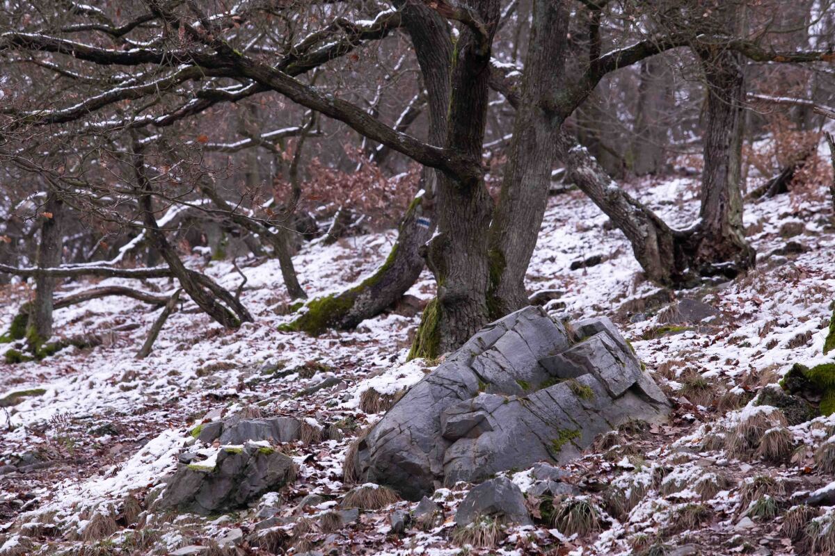 zobor, pyramida, kyslomilne dubiny