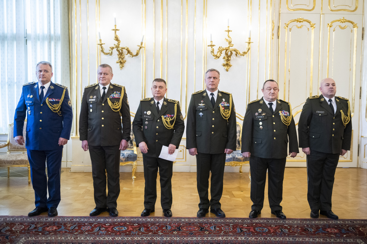 SR Bratislava armáda prezidentka OS vymenovanie genráli BAX