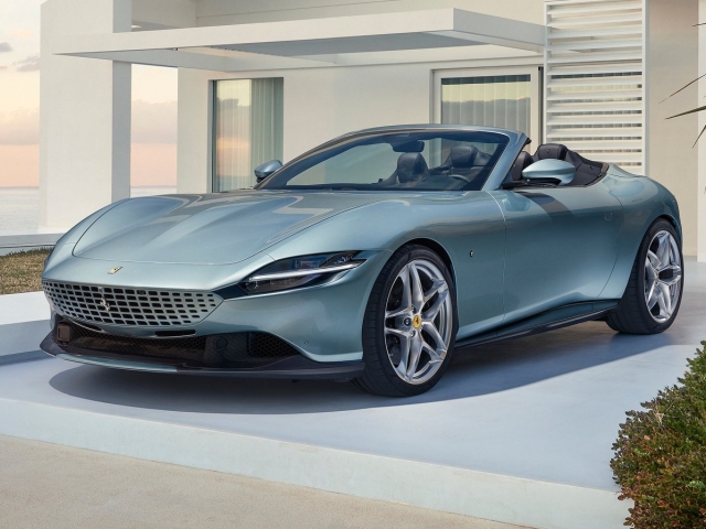 Ferrari Roma Spider 1