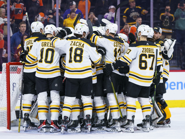 APTOPIX Bruins Flyers Hockey