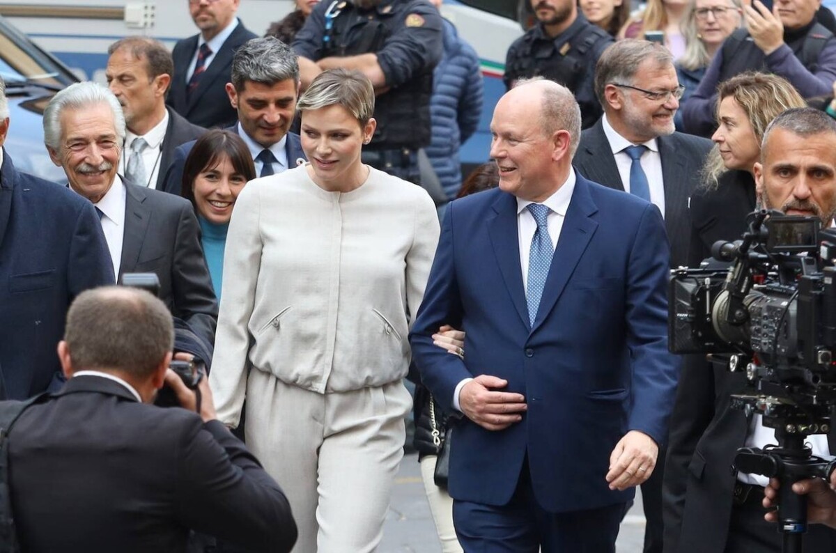 Monacké knieža Albert II. a jeho manželka, princezná Charlene
