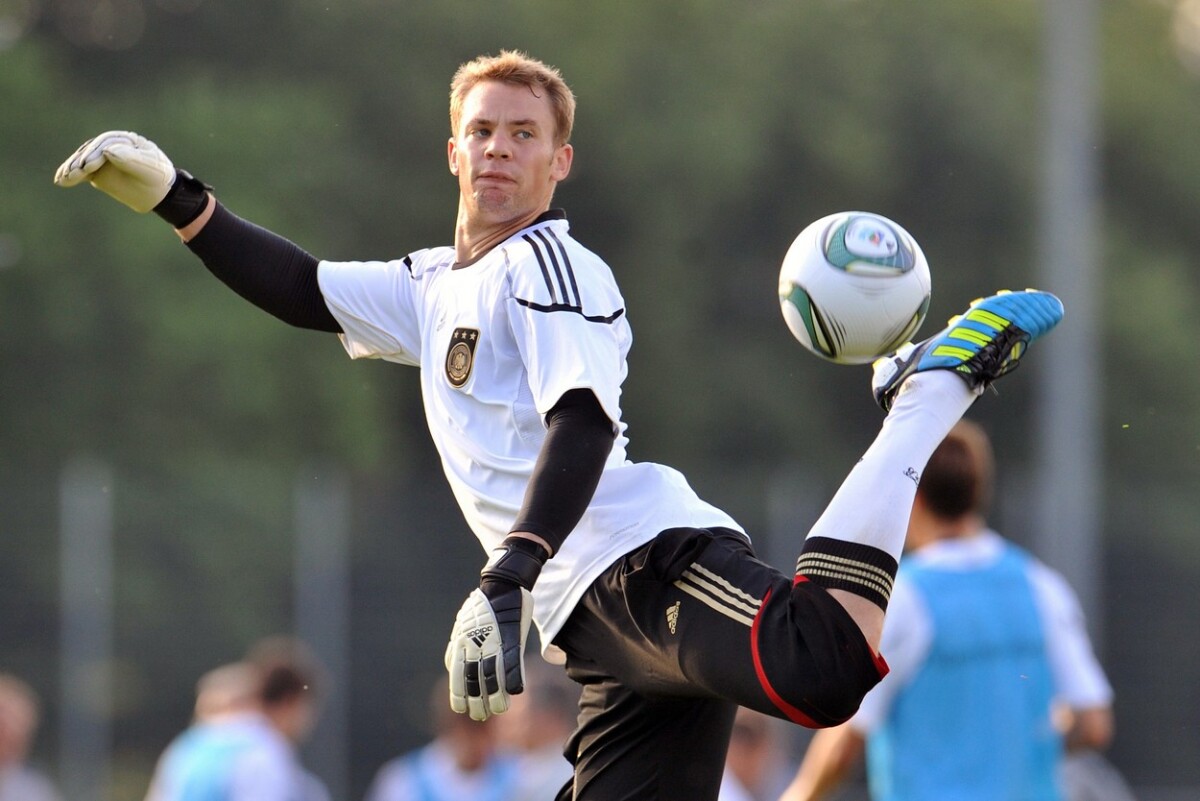 12 Neuer