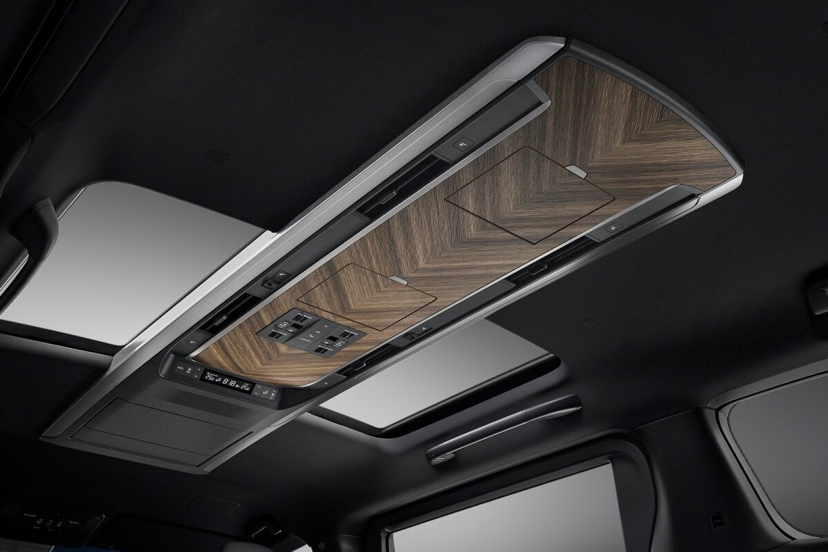 Lexus LM - 2023
