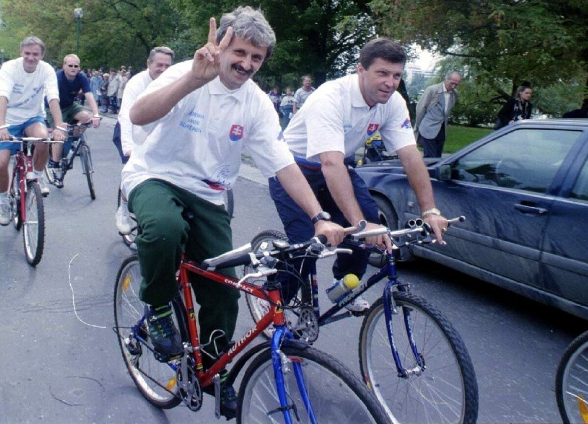Mikuláš Dzurinda, SDK, Peter Šťastný