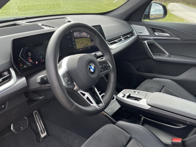 BMW X1 xDrive 23i  (2023)