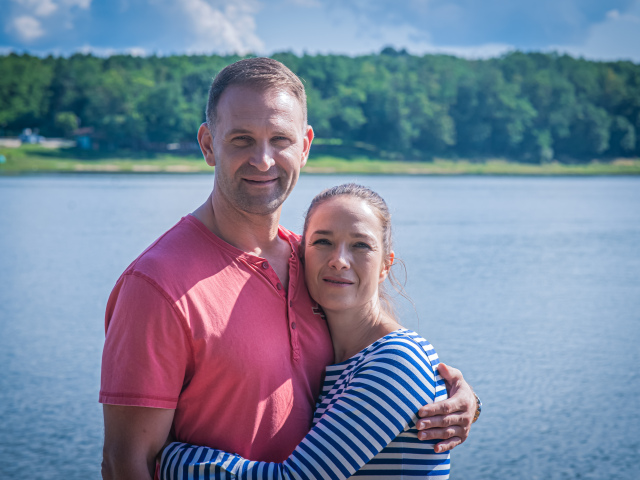 Nikdy nehovor nikdy, Tomáš Maštalír, Tereza Kostková