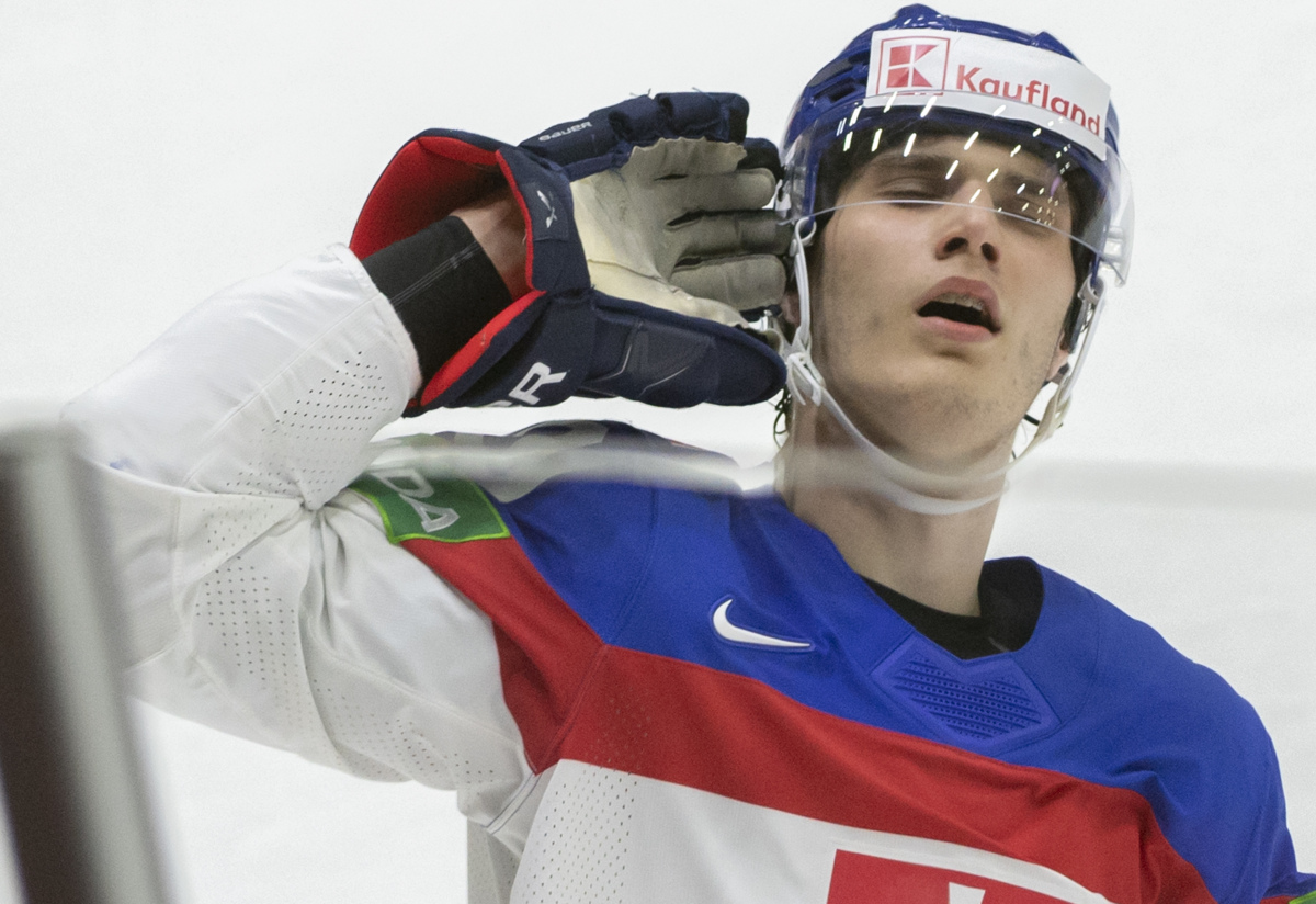 01. Juraj Slafkovský