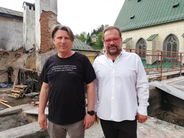 Ján Majsniar, Igor Brossmann, Banka lásky, majitelia