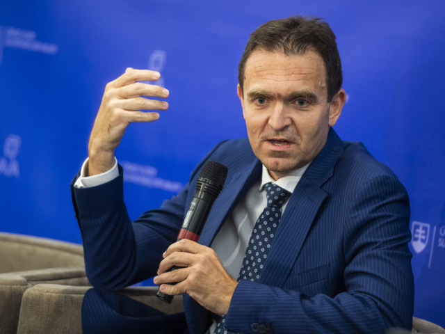 SR VAIA výskum inovácie stratégia predstavenie BAX