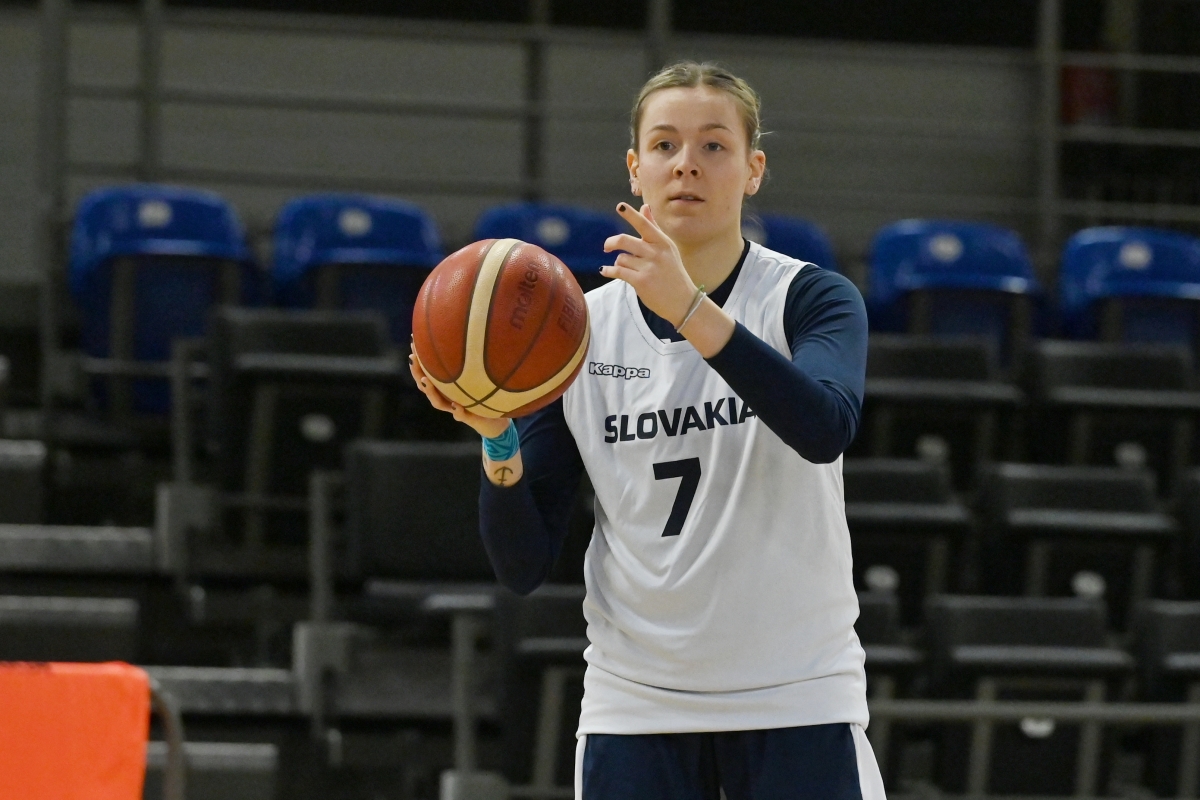 06. Stella Tarkovičová