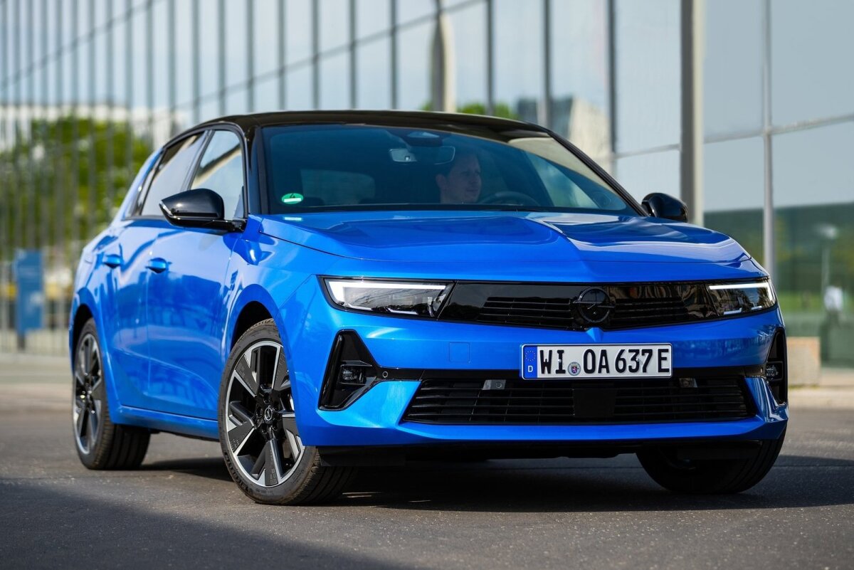 Opel Astra Electric - 2023