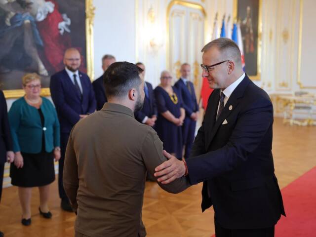 Ukrajinský prezident Volodymyr Zelenskyj sa stretol s predsedom parlamentu Borisom Kollárom na Bratislavskom hrade.