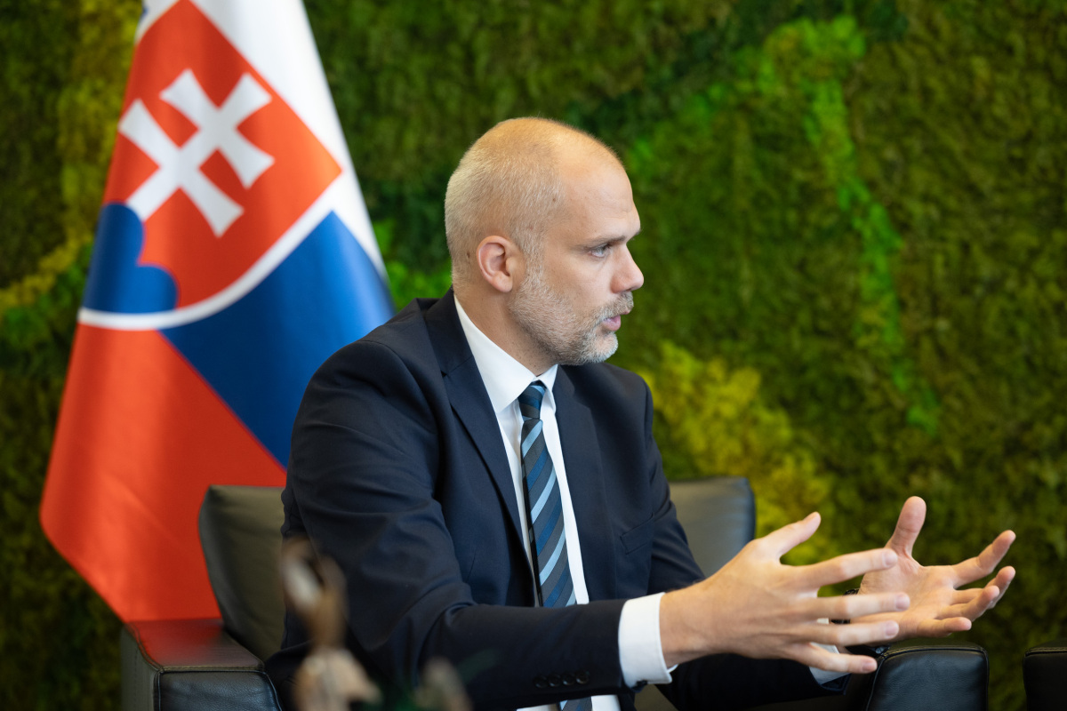 Minister obrany Martin Sklenár
