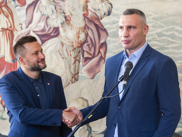 SR Ukrajina Vallo Kyjev Kličko stretnutie návšteva uarus BAX