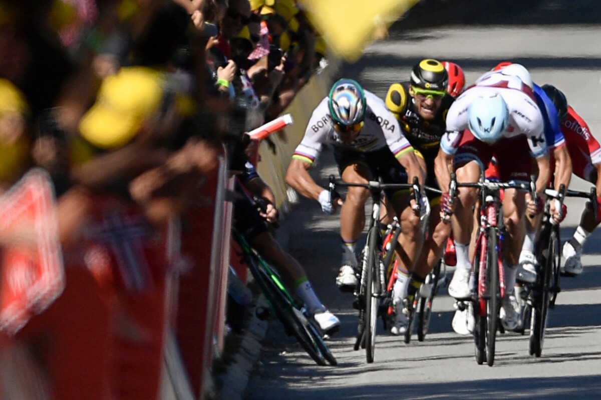 25. Sagan história Tour