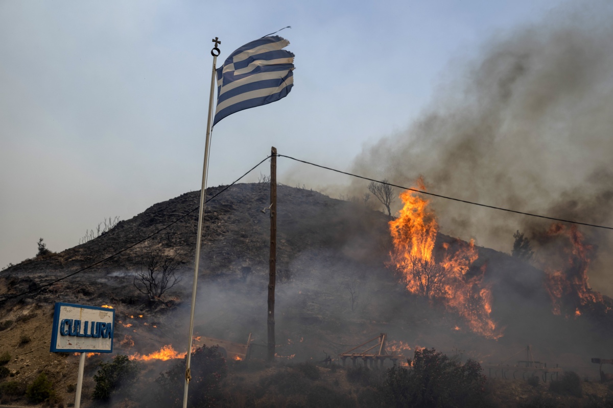Grécko, Rodos, požiare lesné
