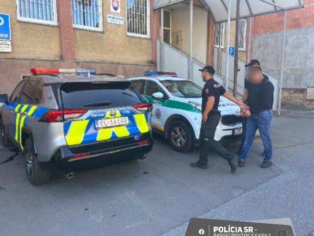 lučenec polícia auto bitka