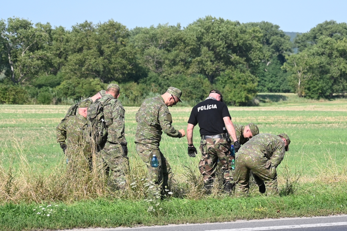 Zásah NAKA pri ceste medzi Hlohovcom a Leopoldovom