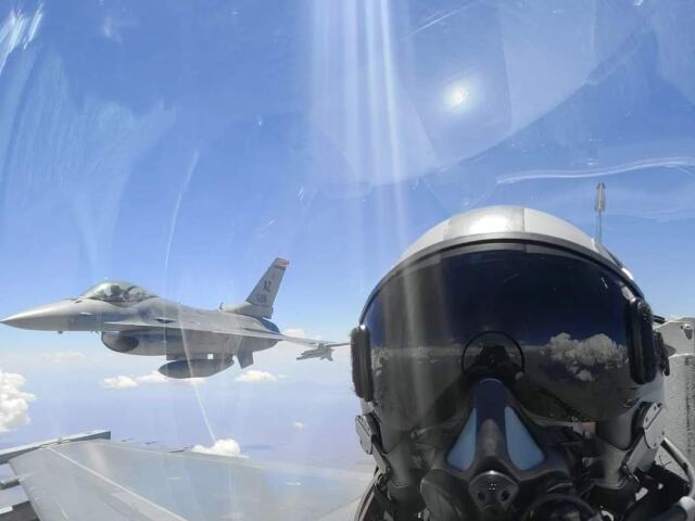 F-16 6