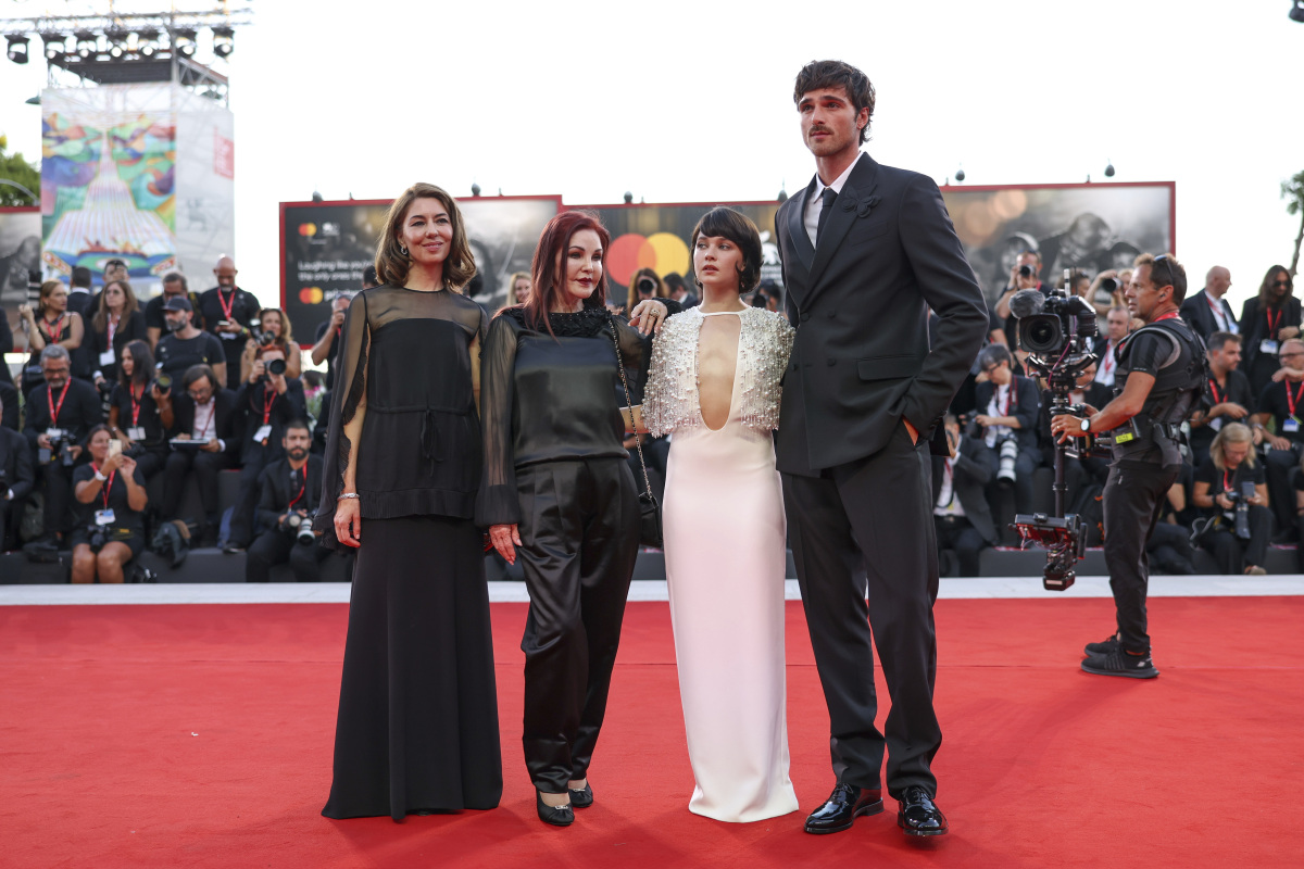 Sofia Coppola, Priscilla Presley, herečka Cailee Spaeny a herec Jacob Elordi 