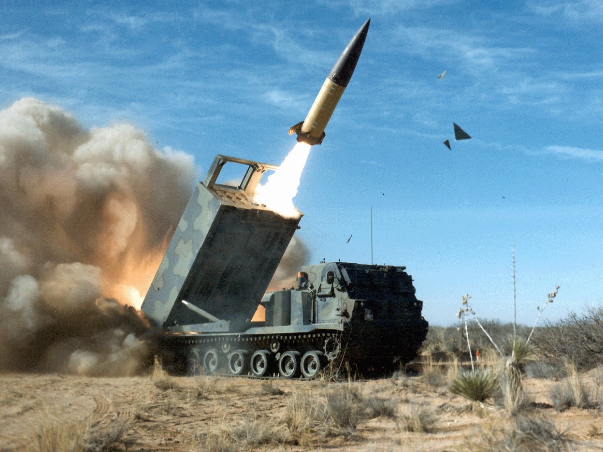 raketa ATACMS raketomet M270 MLRS
