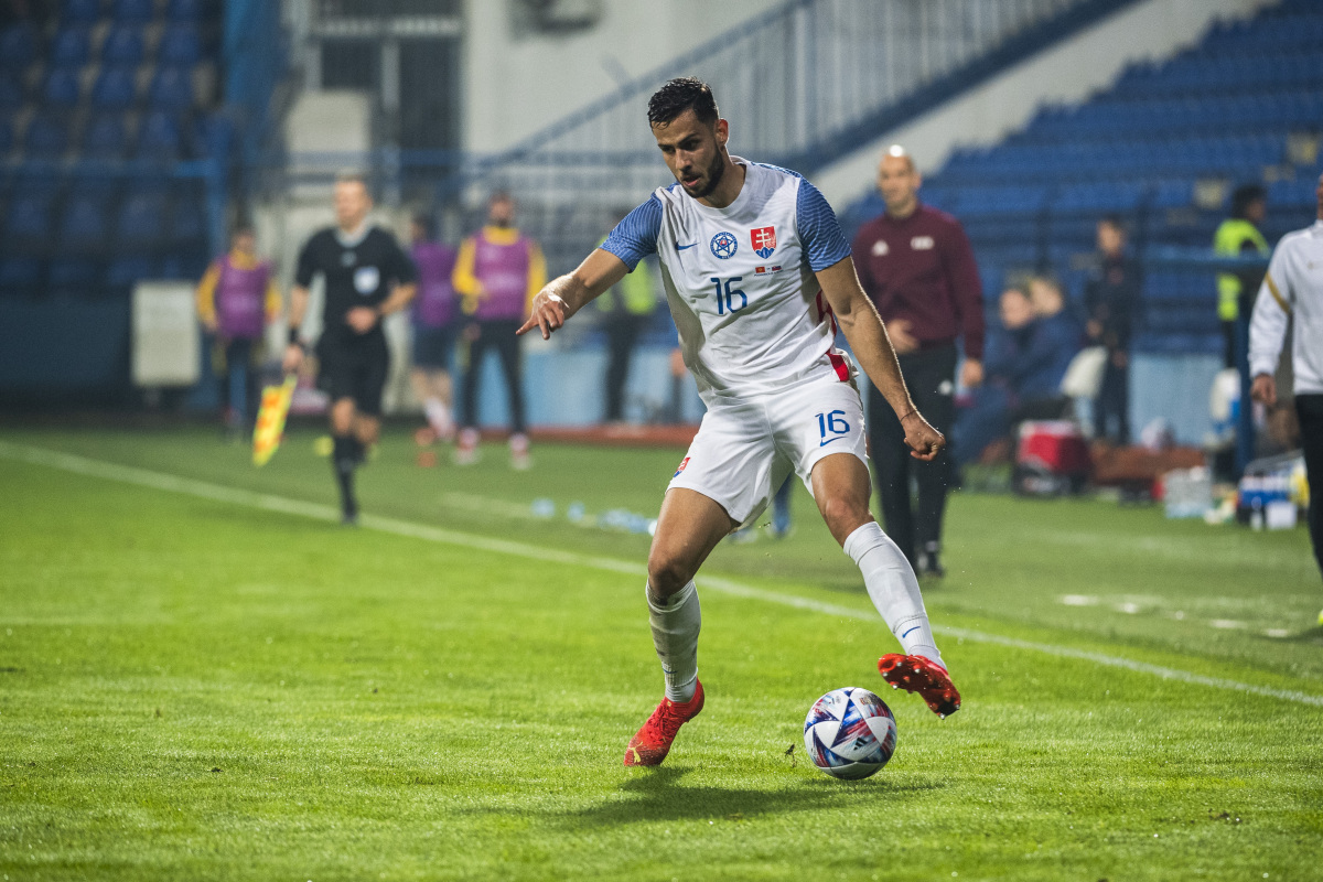 01. Dávid Hancko